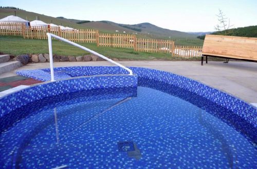 tsenkher hot spring resort